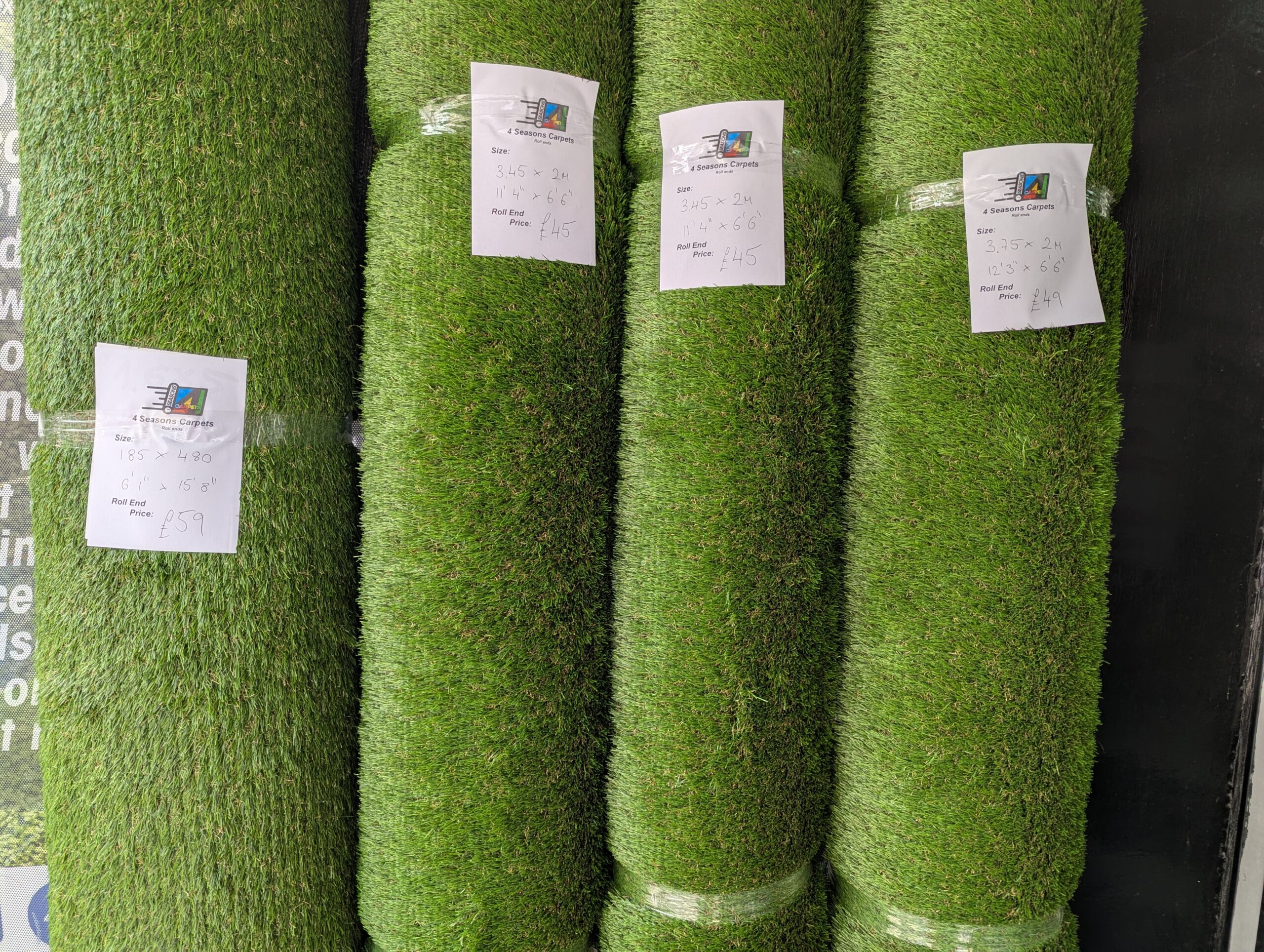 Get the perfect green lawn all year round with our high-quality artificial grass!